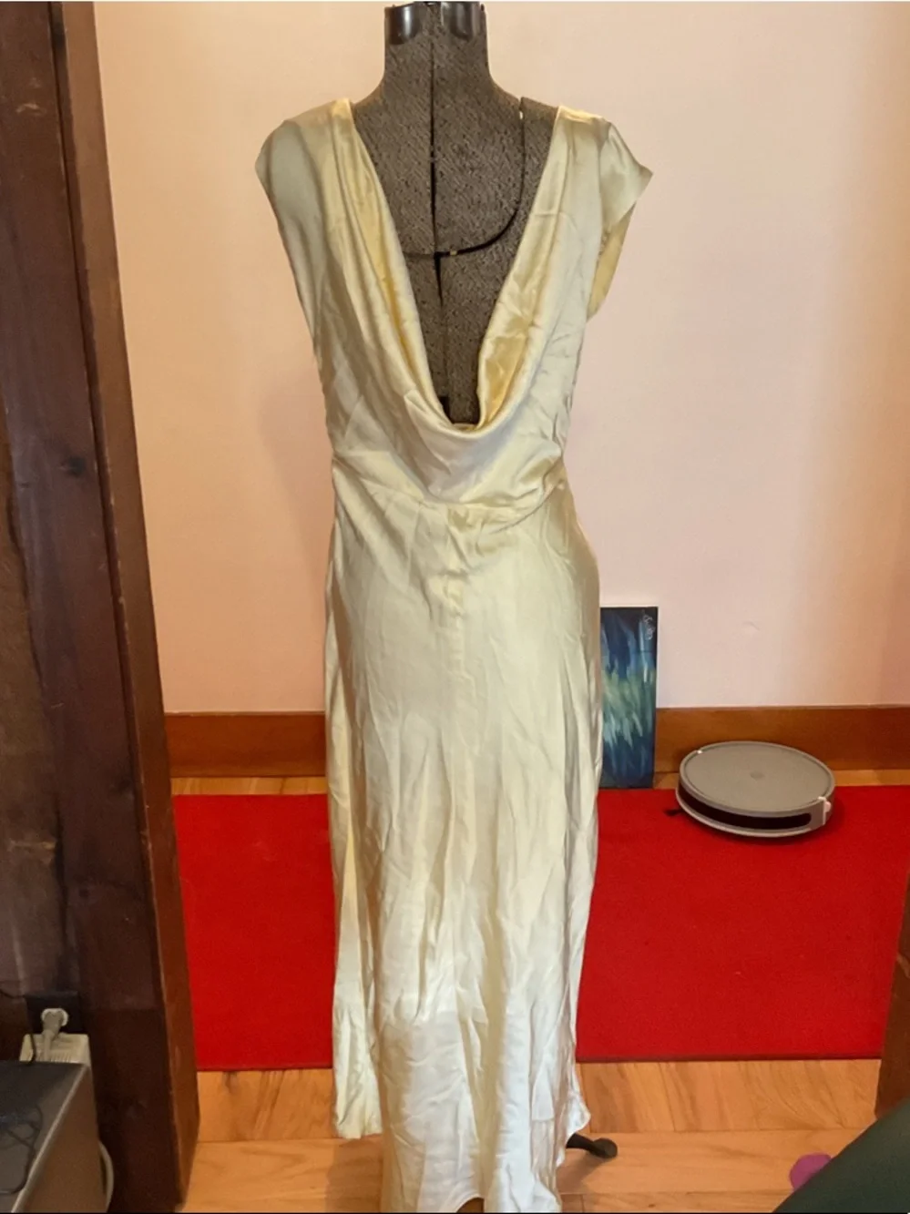 Selfie Leslie Satin Maxi Dress in Pale Yellow - Picture 3 of 7